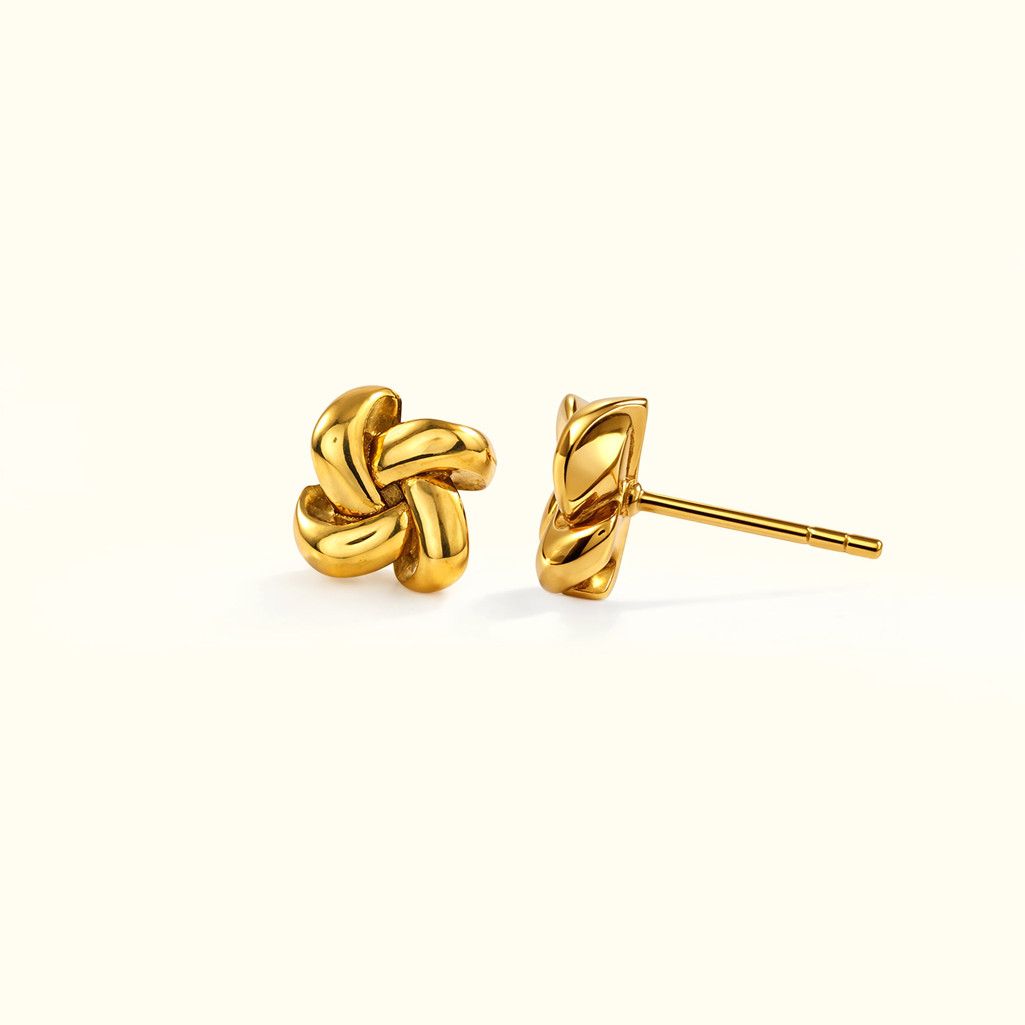 Essential Knot Studs