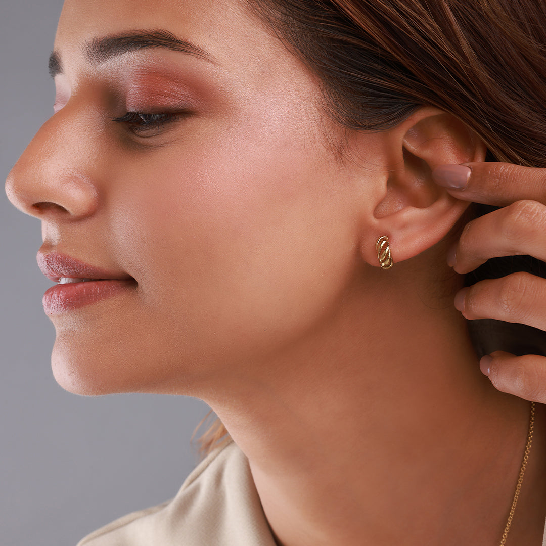Open Shell Studs