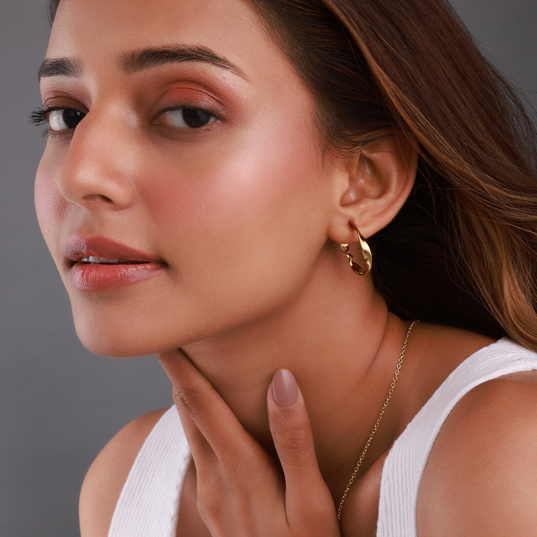 Twisted Classic Hoops