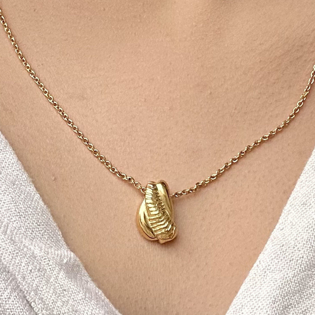 Ridge Coil Necklace