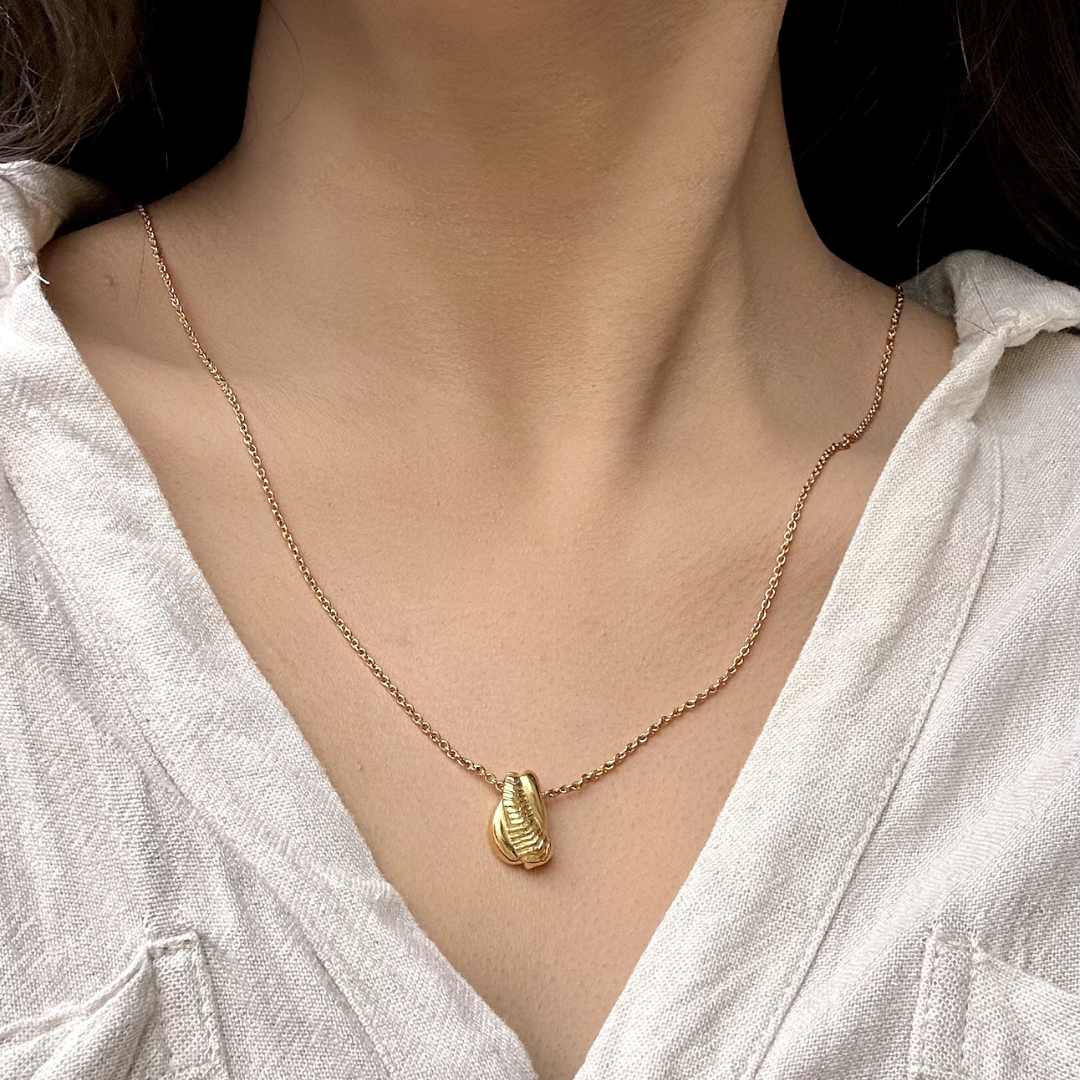 Ridge Coil Necklace